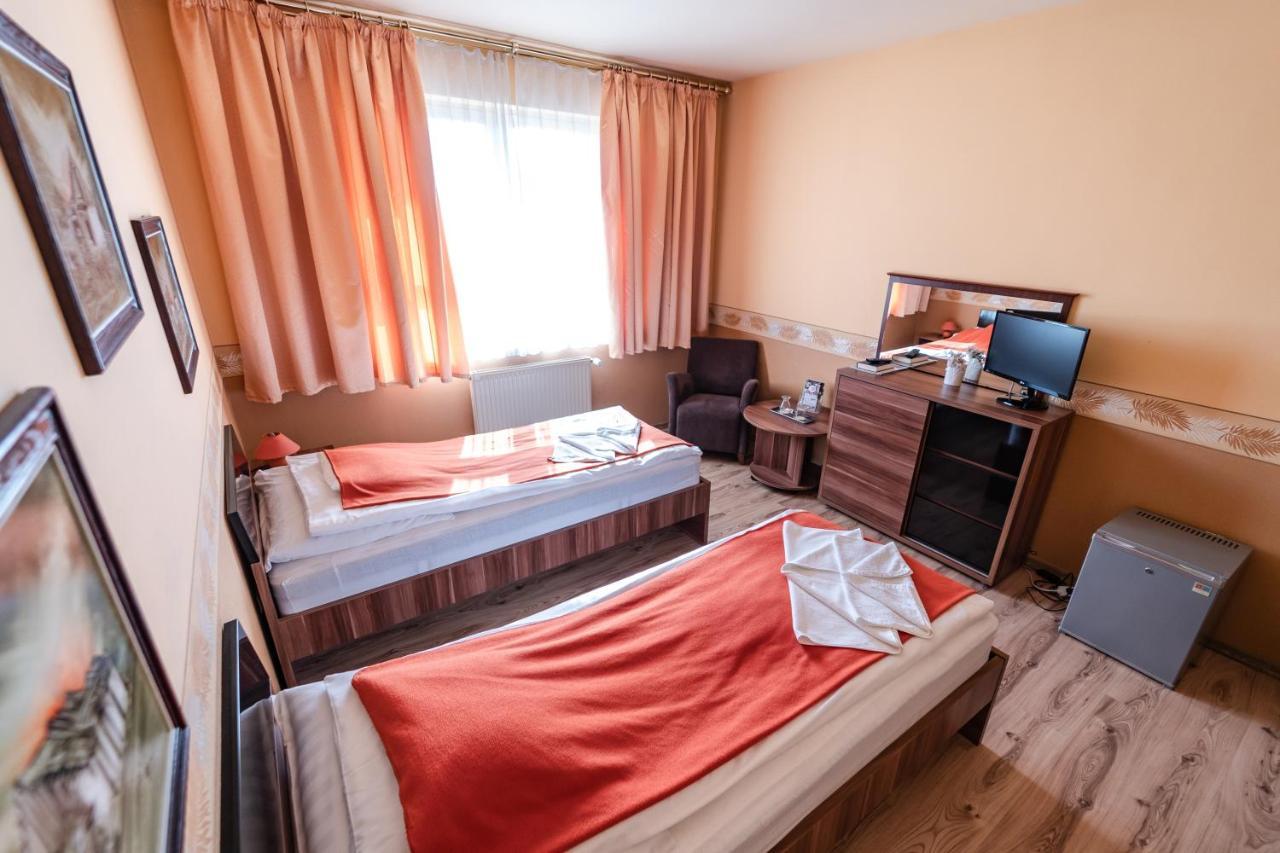 Panorama Hotel Бекесксаба Екстериор снимка